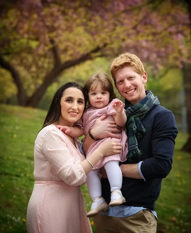 Family photo of the Redtrim Painting team